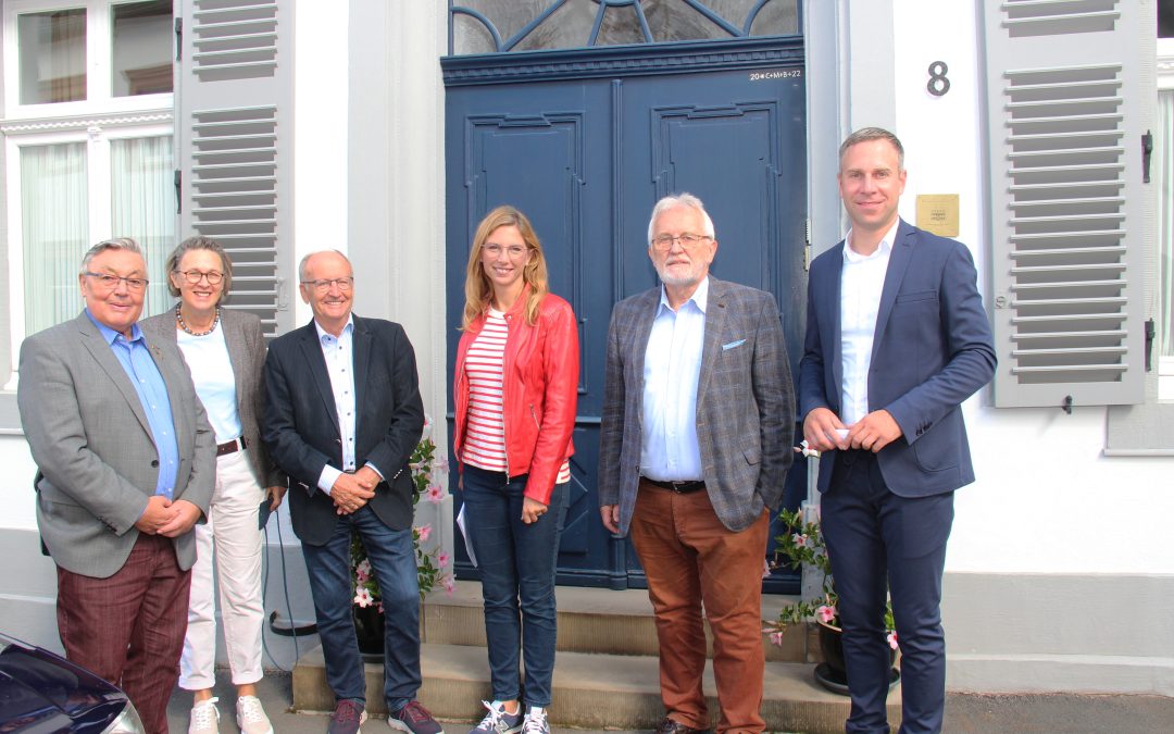 Sommerreise „Demokratische Vielfalt“: Besuch von SPD-Fraktionsvorsitzender Bätzing-Lichtenthäler und Nico Steinbach bei der EVEA-Jugendkommission